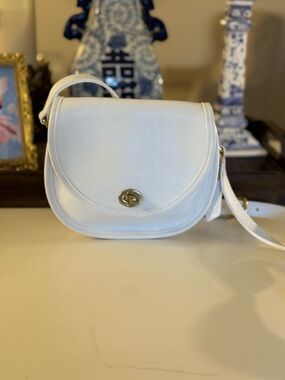 🤍 VINTAGE COACH WHITE LEATHER WATSON TURNLOCK CROSSBODY BAG #9981!